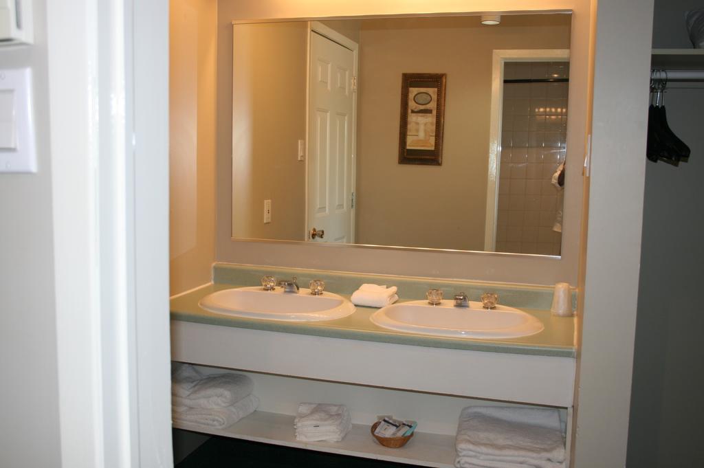 La Cuillere A Pot Saint-Donat-de-Montcalm Room photo