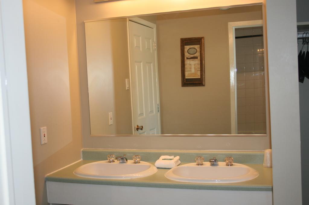La Cuillere A Pot Saint-Donat-de-Montcalm Room photo