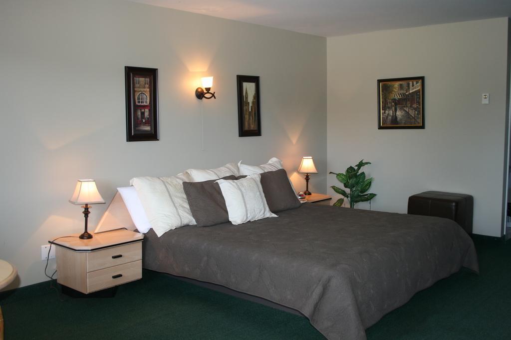 La Cuillere A Pot Saint-Donat-de-Montcalm Room photo